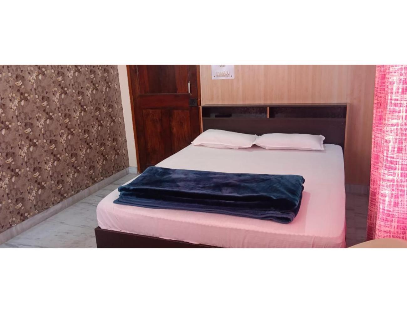 Hotel Sangam, Varanasi Exteriör bild