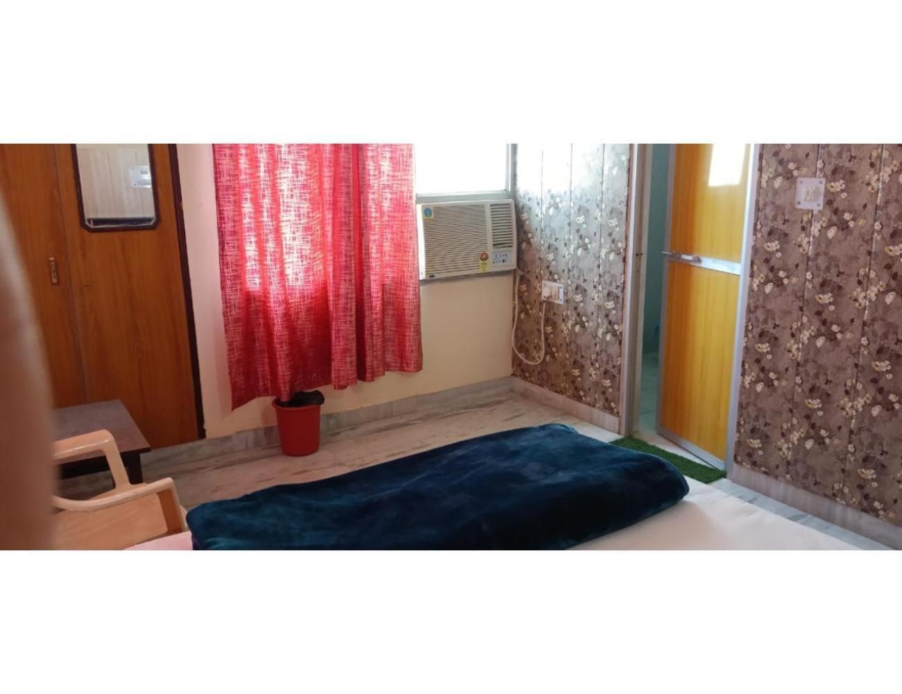 Hotel Sangam, Varanasi Exteriör bild
